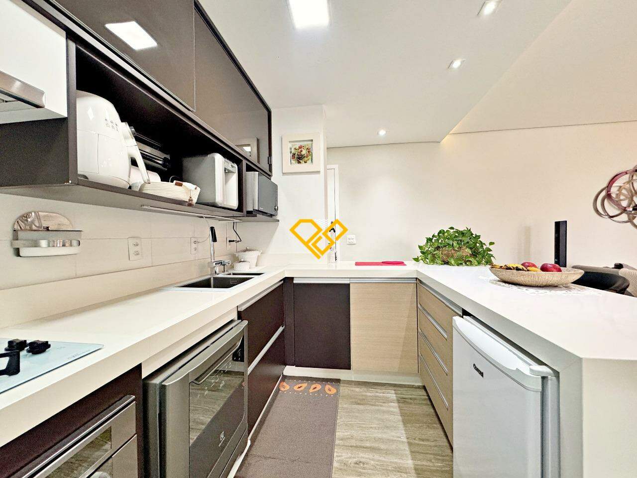 Apartamento para aluguel no Ponta da Praia: Cozinha
