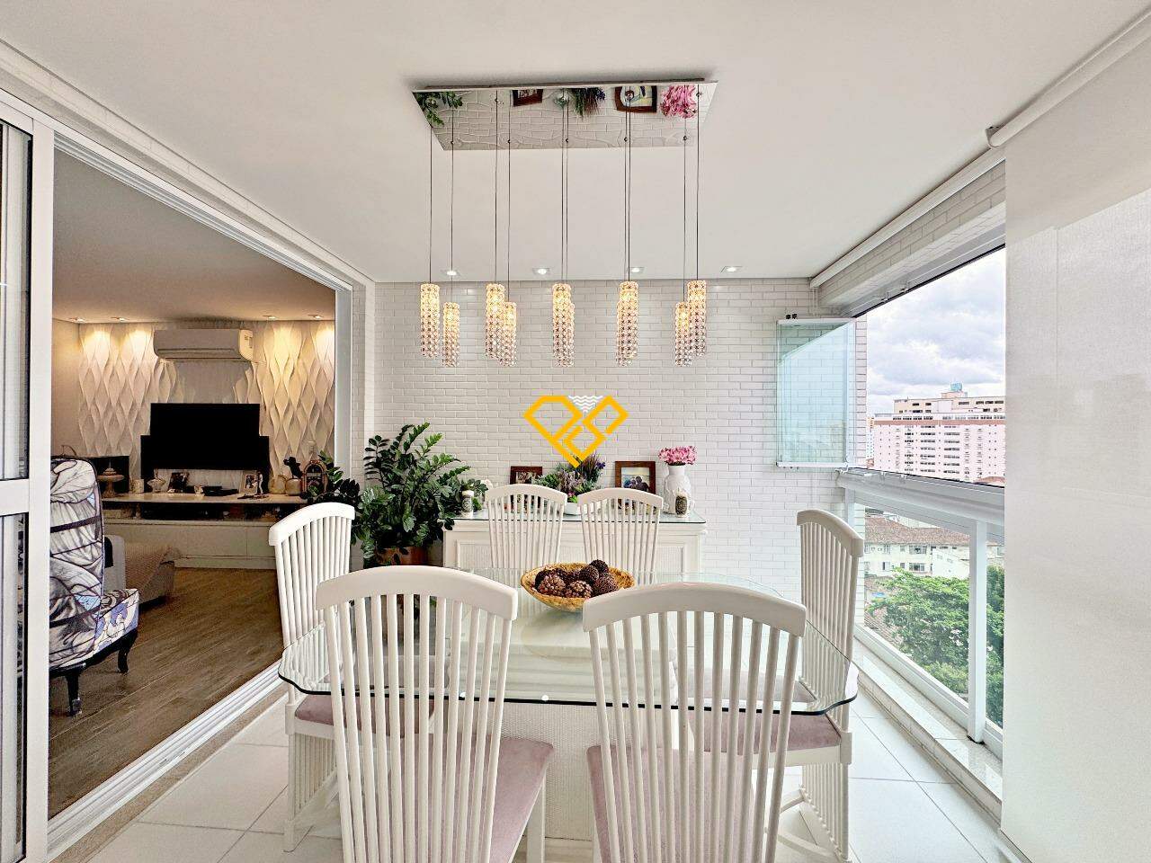 Apartamento para aluguel no Ponta da Praia: Varanda