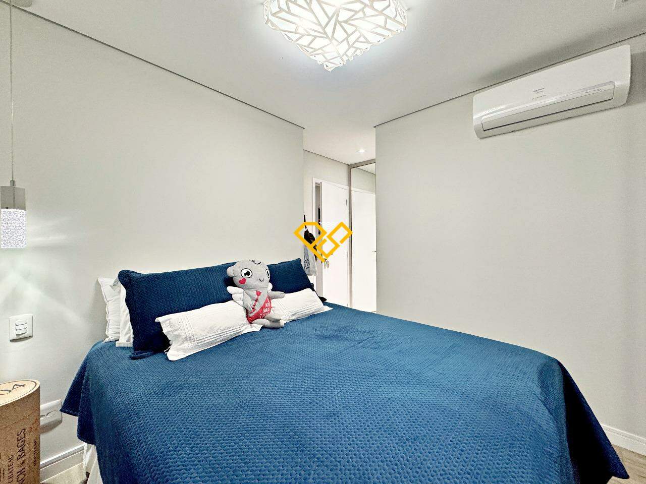 Apartamento para aluguel no Ponta da Praia: Dormitório 1 - suíte