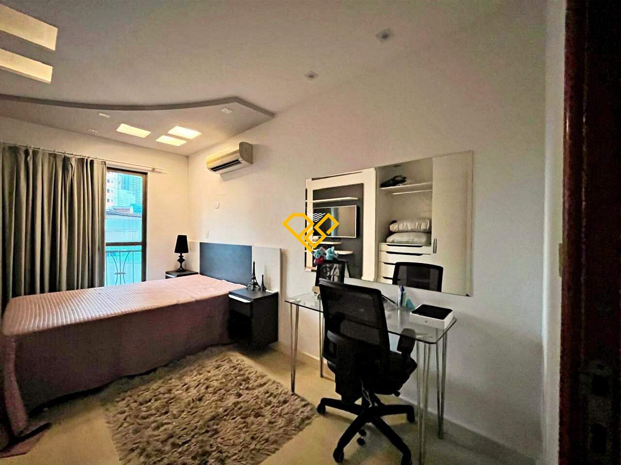 Apartamento à venda no Ponta da Praia: v