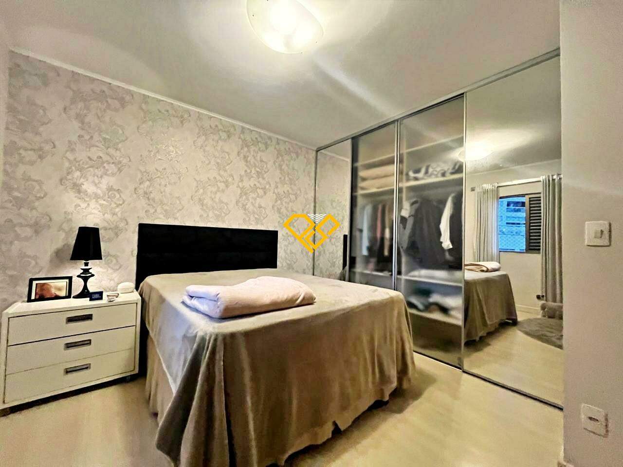 Apartamento à venda no Ponta da Praia: Dormitório 1 - suíte
