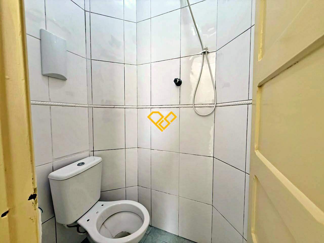 Apartamento à venda no José Menino: Wc de serviço