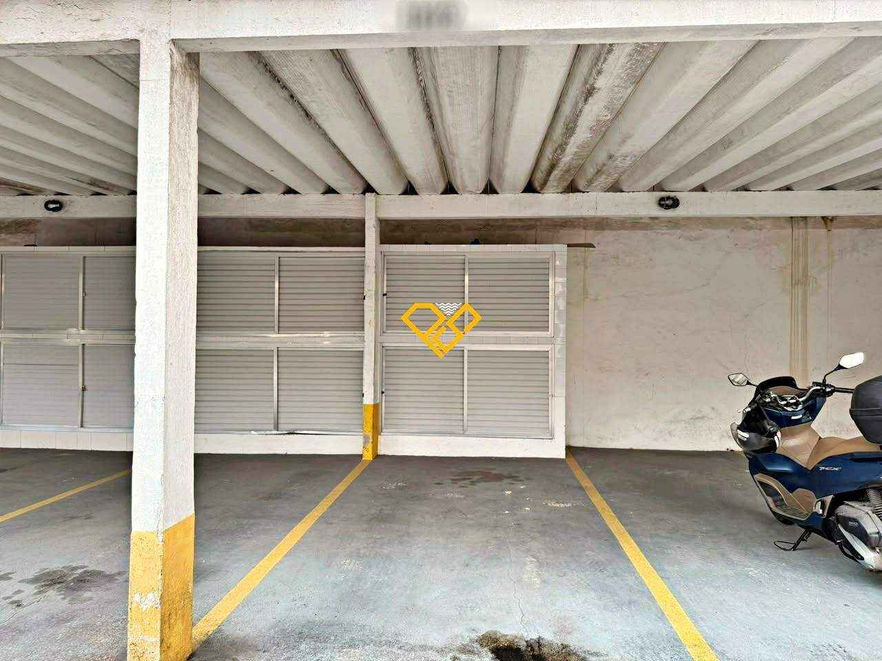 Apartamento à venda no José Menino: Garagem