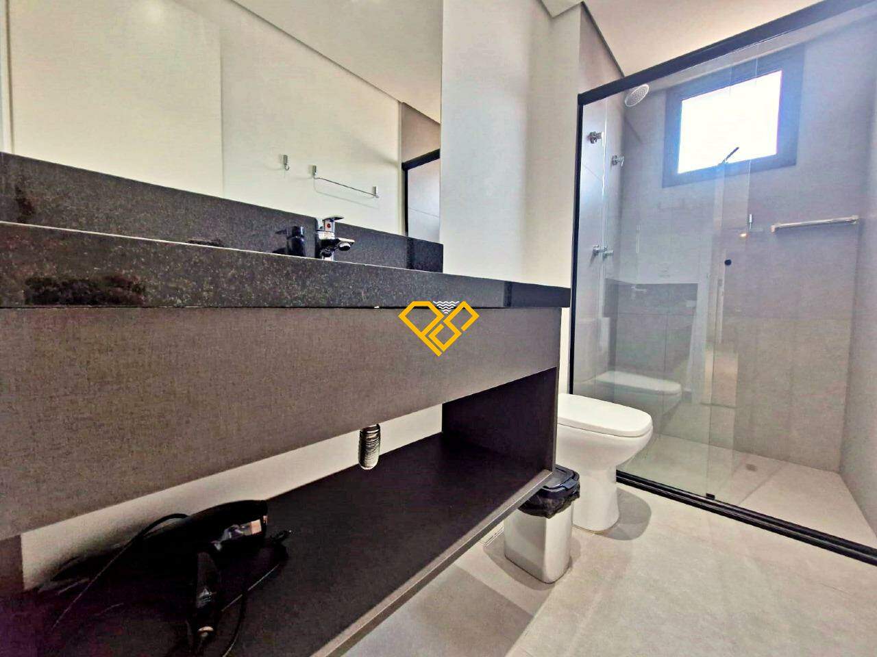 Apartamento para aluguel no Ponta da Praia: Wc social