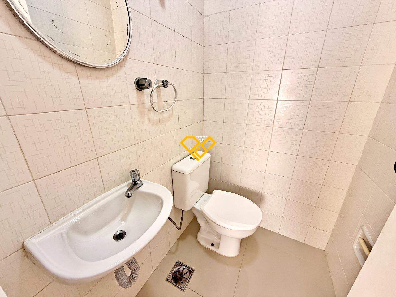 Apartamento à venda no Ponta da Praia: Wc de serviço
