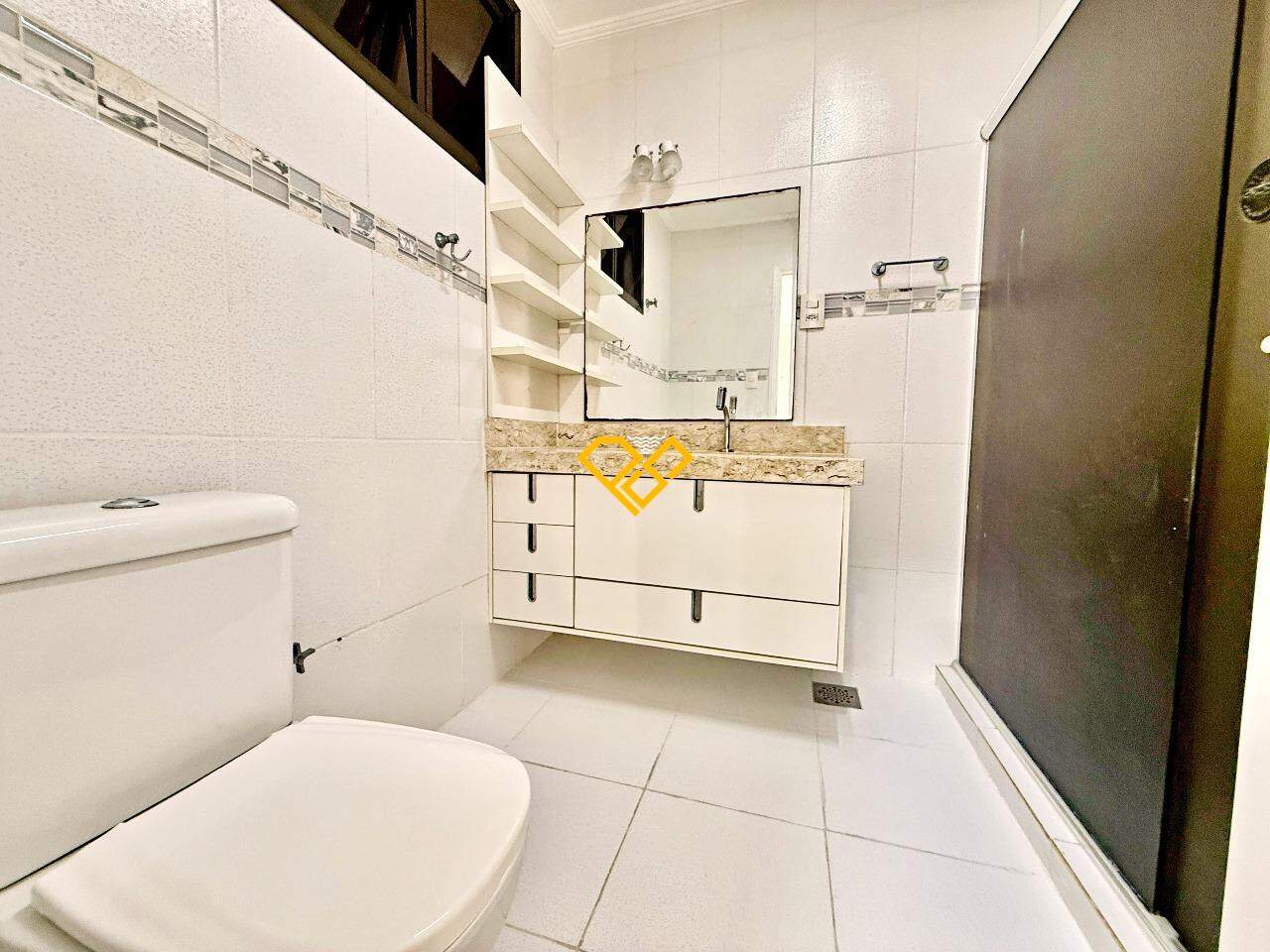 Apartamento à venda no Ponta da Praia: Wc social