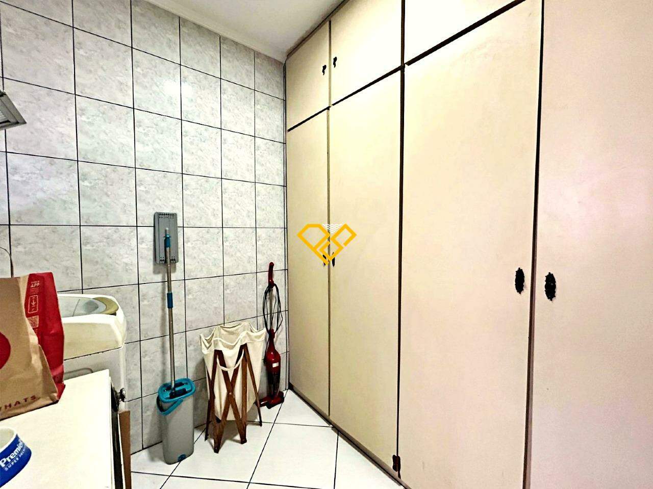 Apartamento à venda no Marapé: Dependência