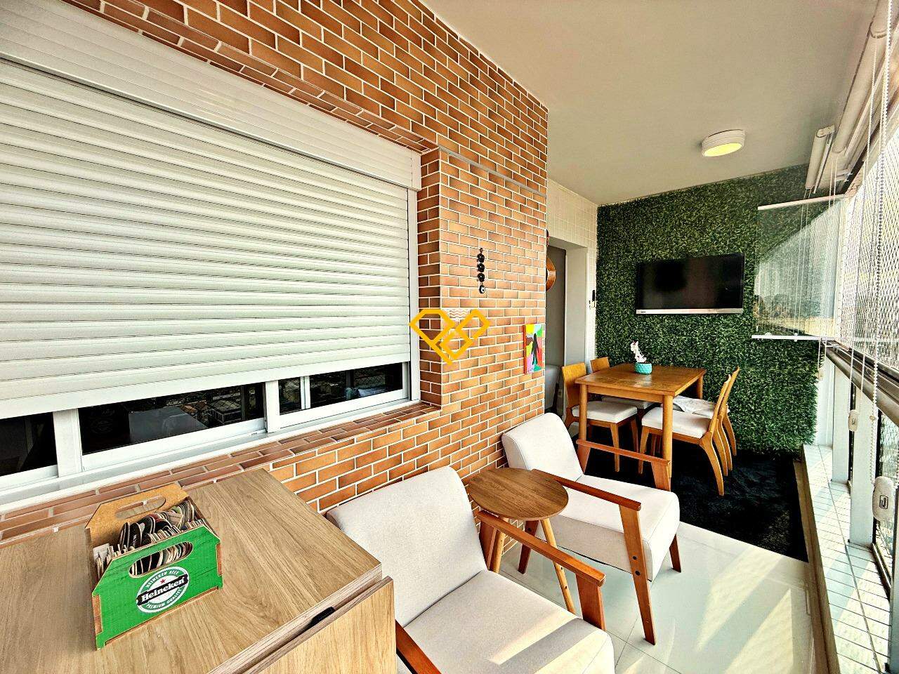 Apartamento à venda no Macuco: Varanda