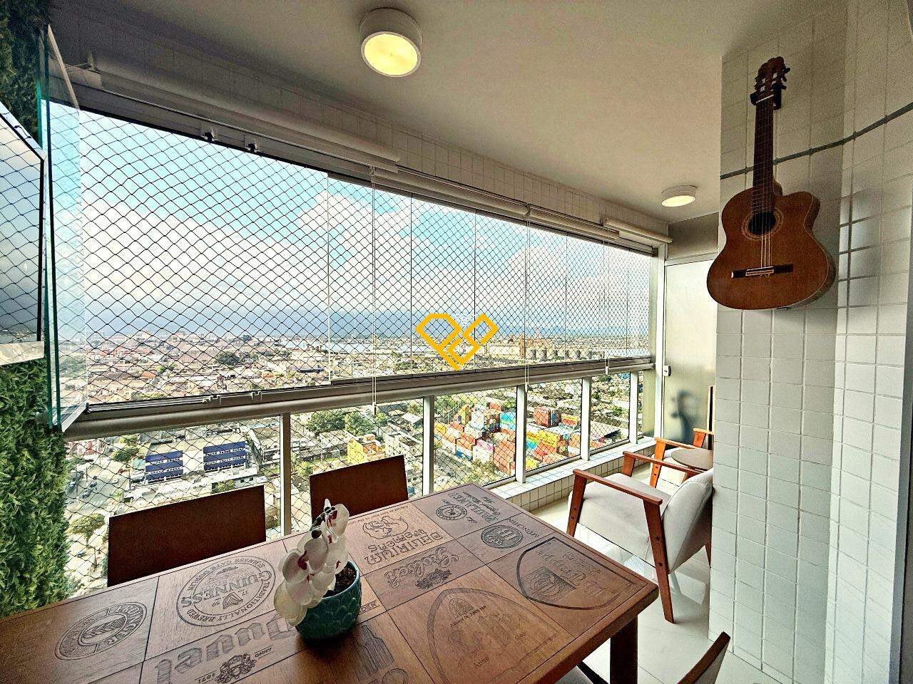 Apartamento à venda no Macuco: Varanda