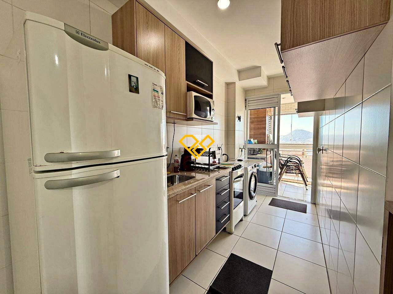 Apartamento à venda no Ponta da Praia: Cozinha