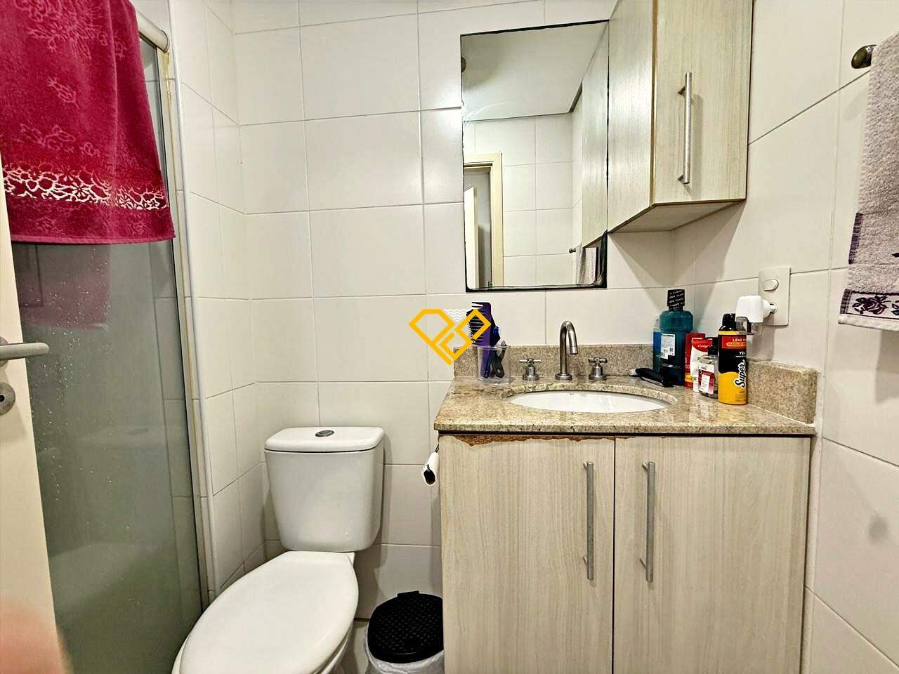 Apartamento à venda no Ponta da Praia: Wc social
