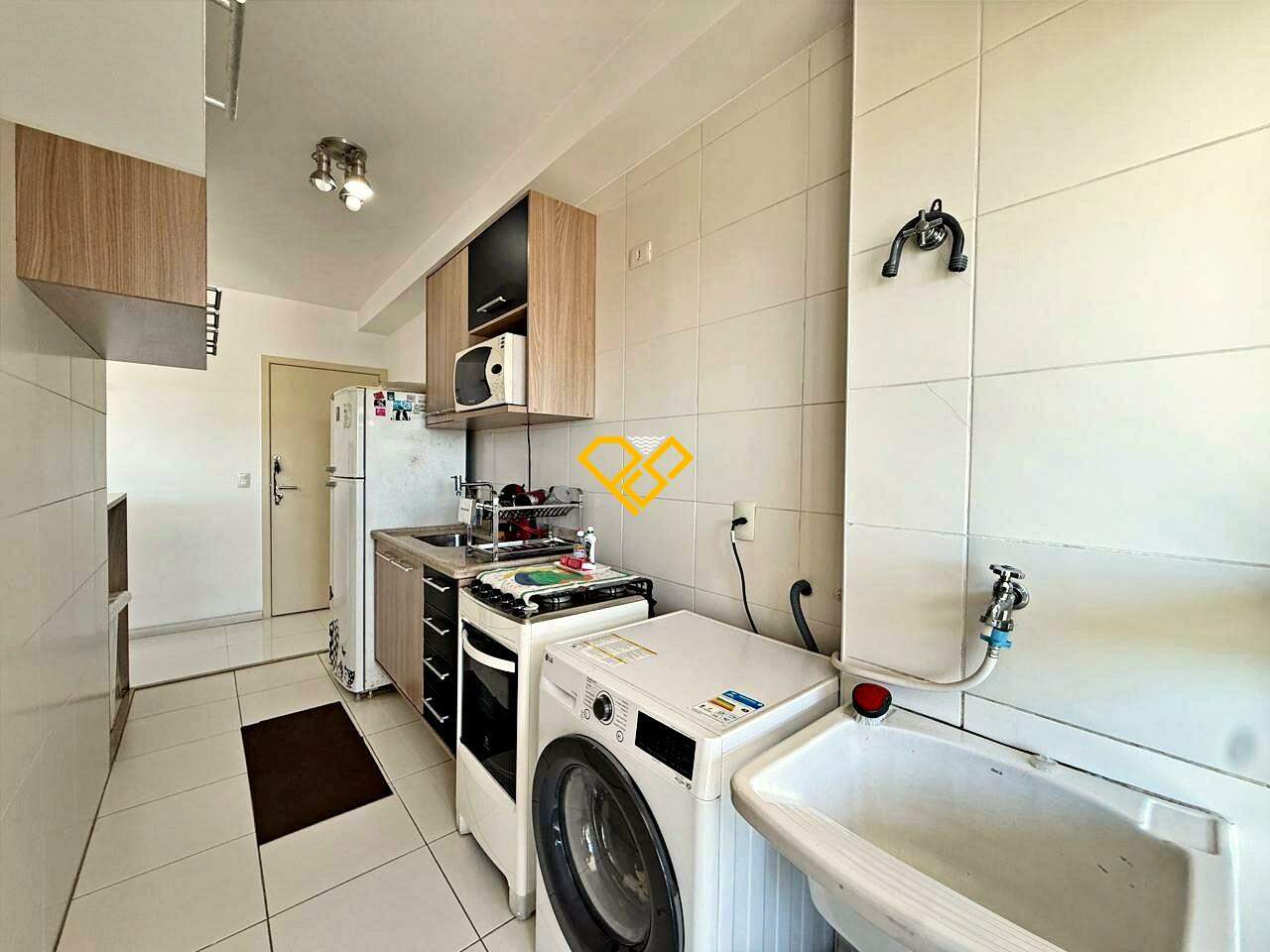 Apartamento à venda no Ponta da Praia: Área de serviço