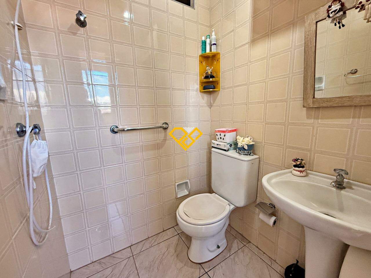 Apartamento para aluguel no Boqueirão: Wc de serviço