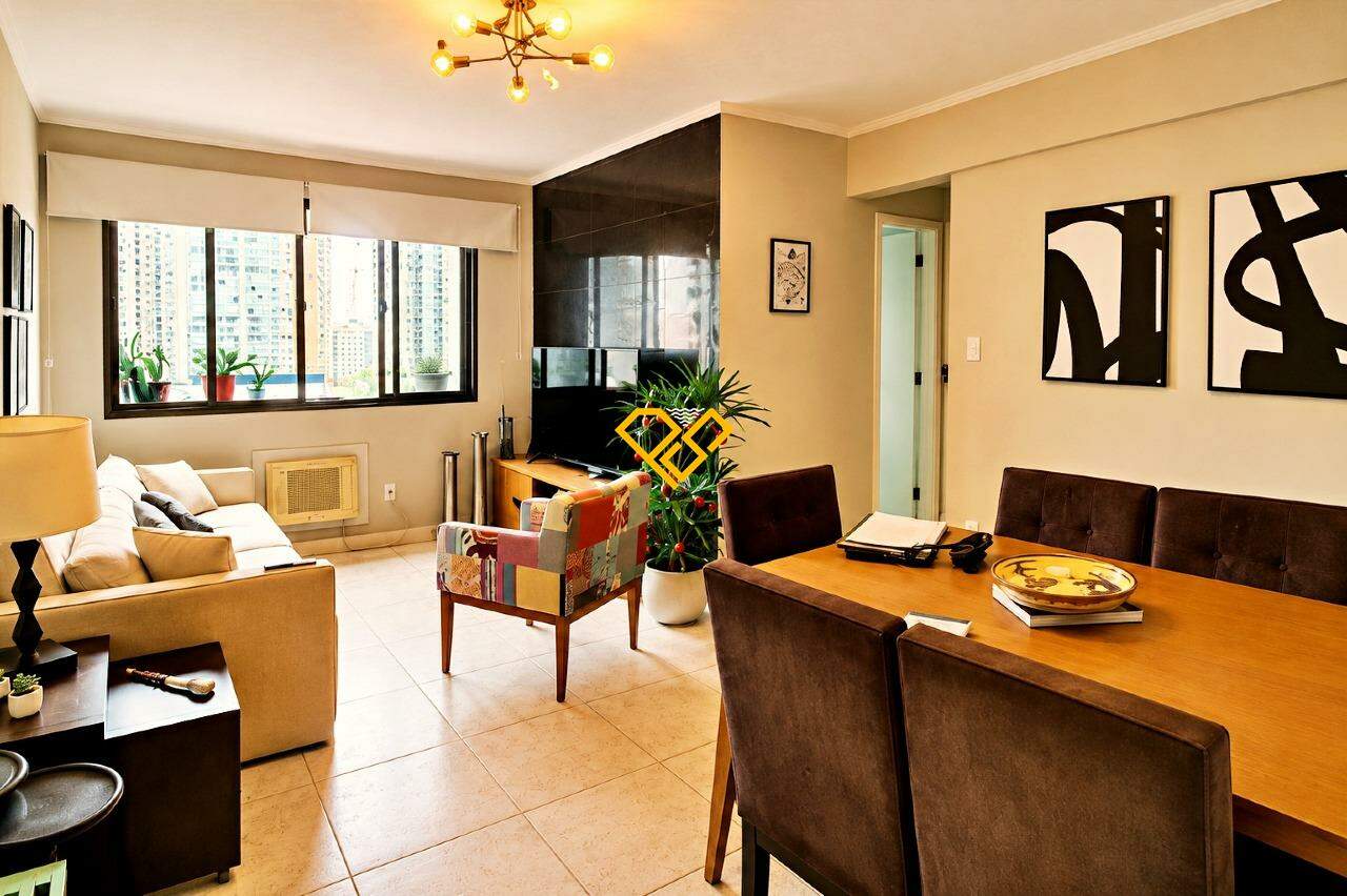 Apartamento à venda no Ponta da Praia: Sala