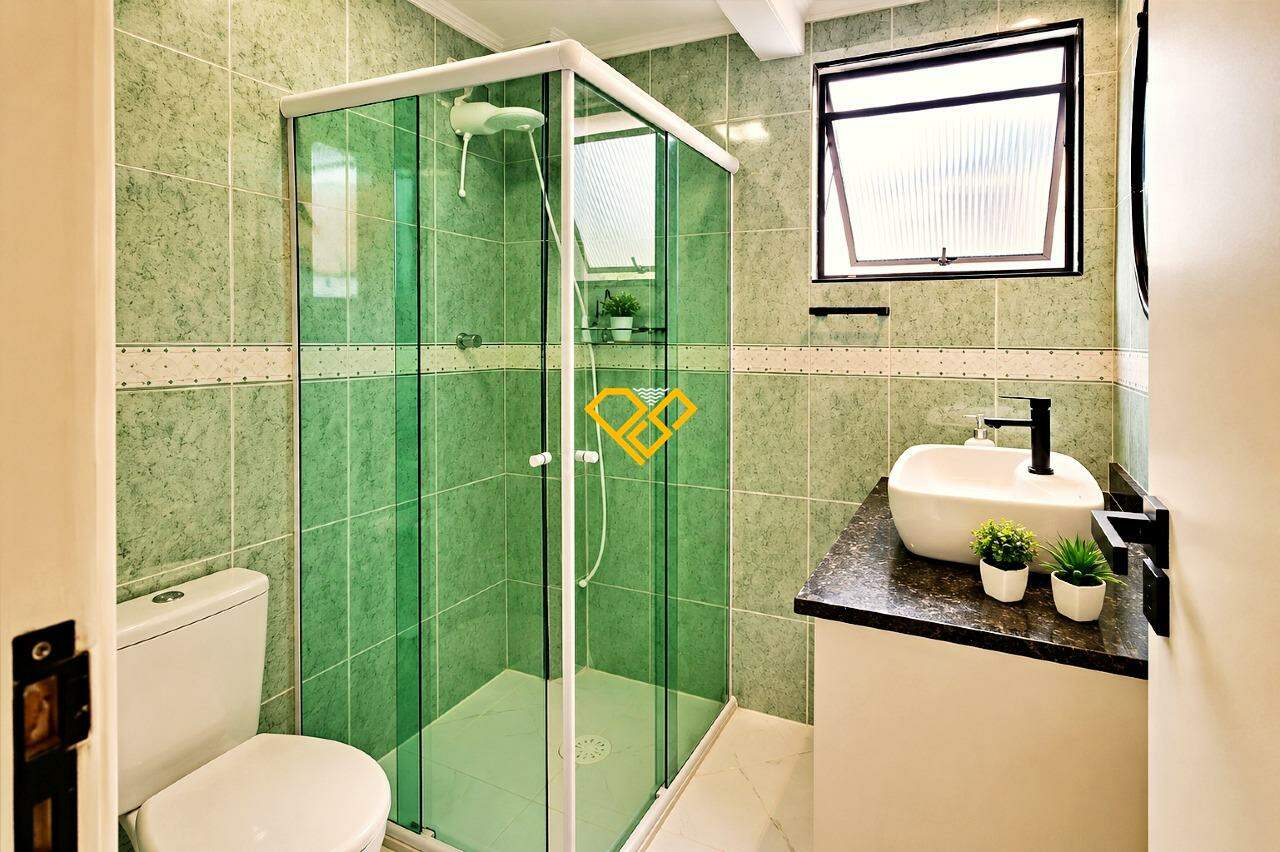 Apartamento à venda no Ponta da Praia: Wc social