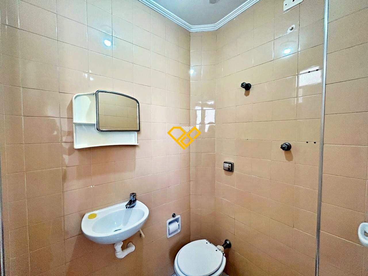 Apartamento para aluguel no Gonzaga: Wc de serviço