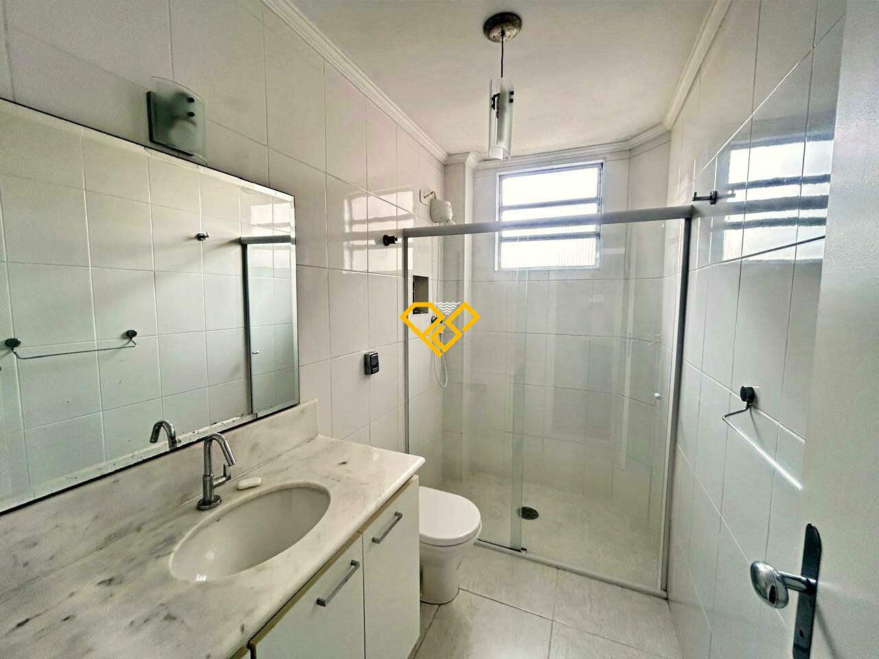 Apartamento para aluguel no Gonzaga: Wc social