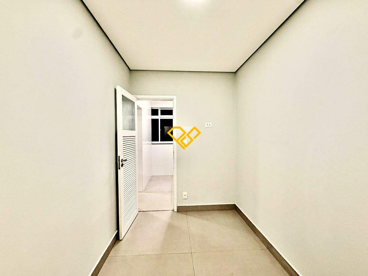 Apartamento à venda no Pompéia: Dependência