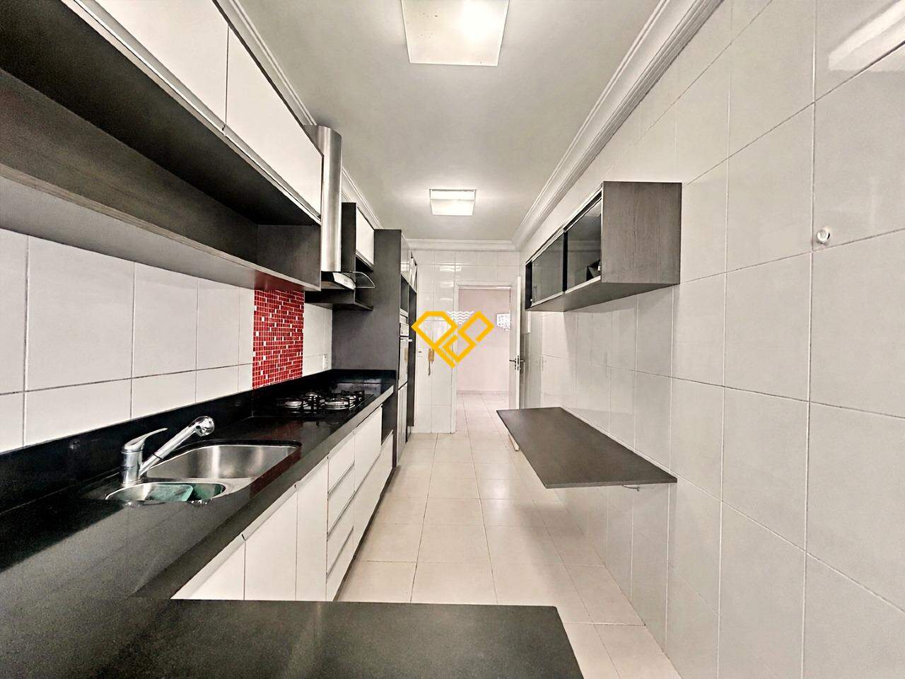 Apartamento para aluguel no Ponta da Praia: Cozinha