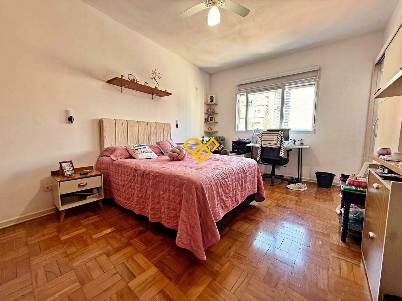 Apartamento à venda no Ponta da Praia: Dormitório 1 - suíte