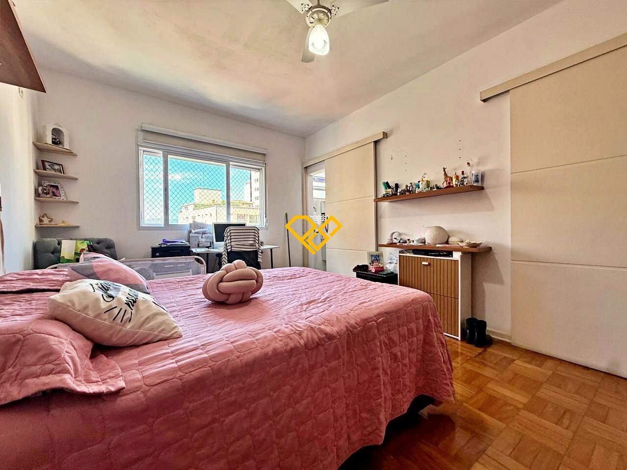 Apartamento à venda no Ponta da Praia: Dormitório 1 - suíte