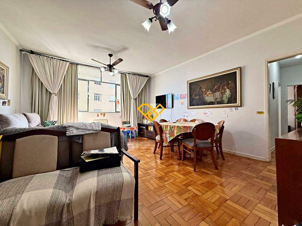Apartamento à venda no Ponta da Praia: Sala