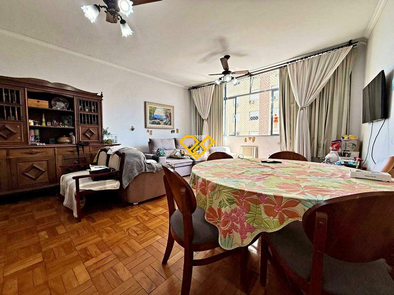 Apartamento à venda no Ponta da Praia: Sala