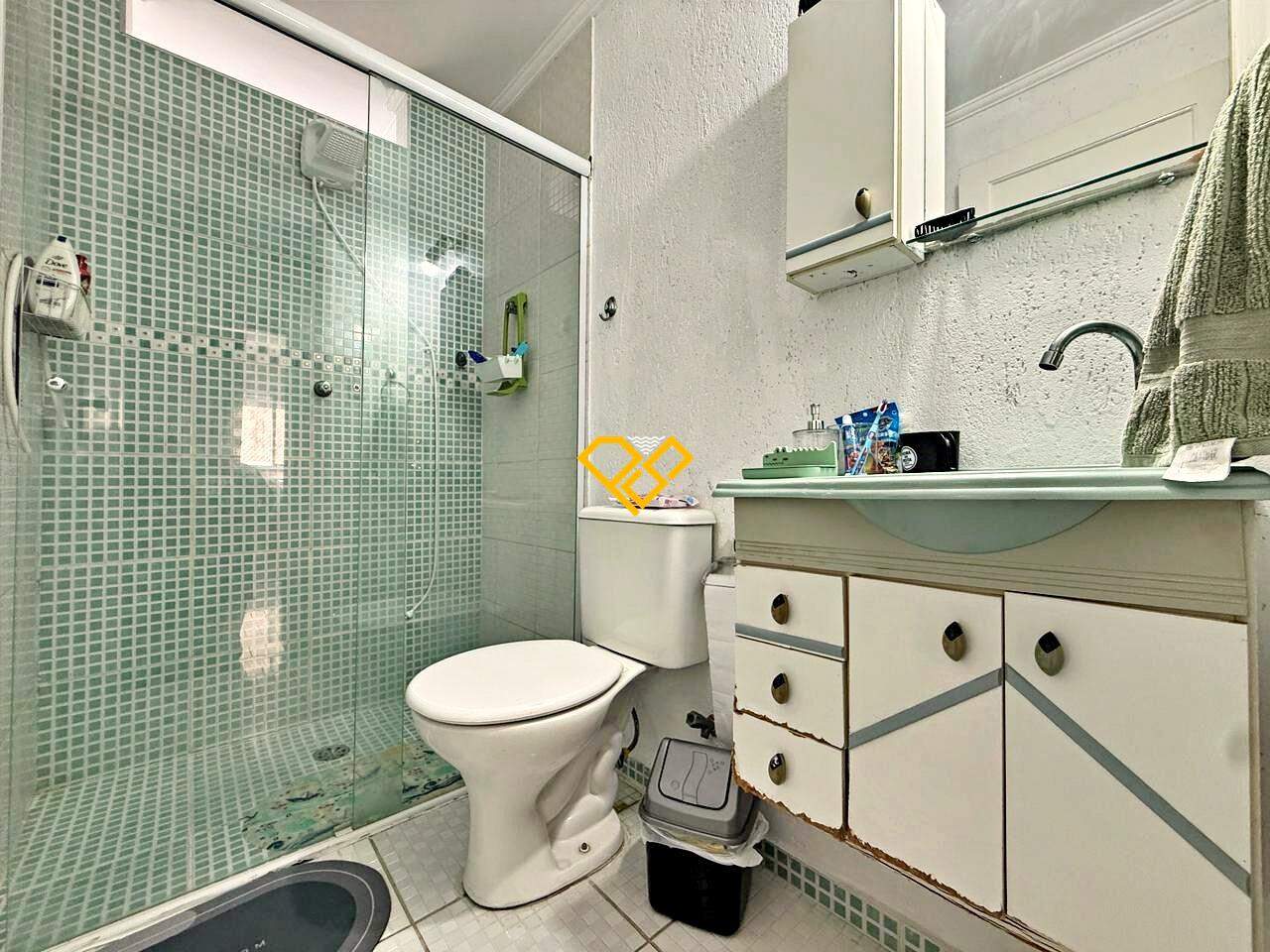 Apartamento à venda no Ponta da Praia: Wc social