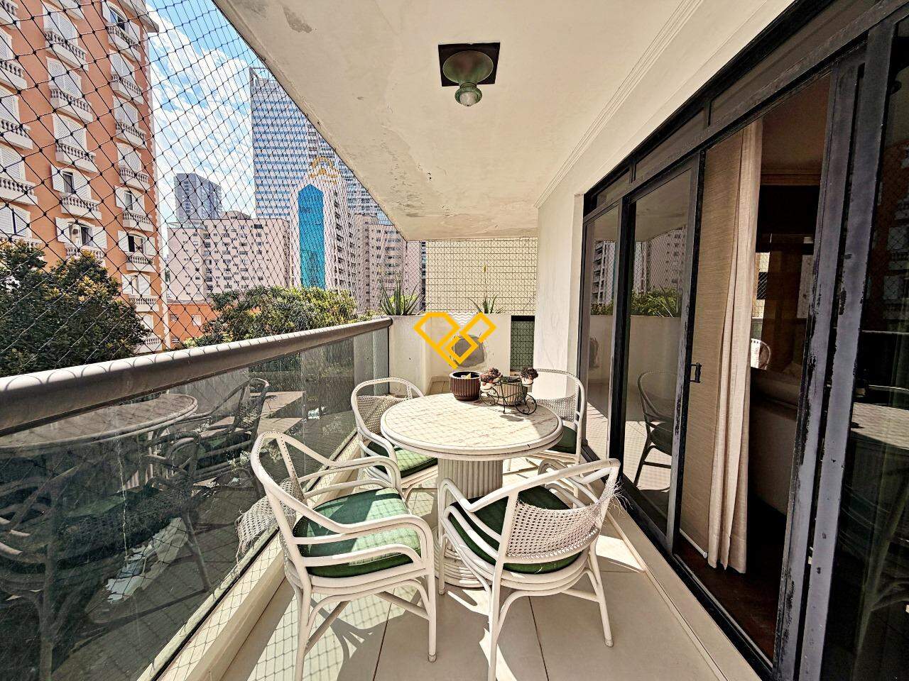 Apartamento para aluguel no Gonzaga: Varanda