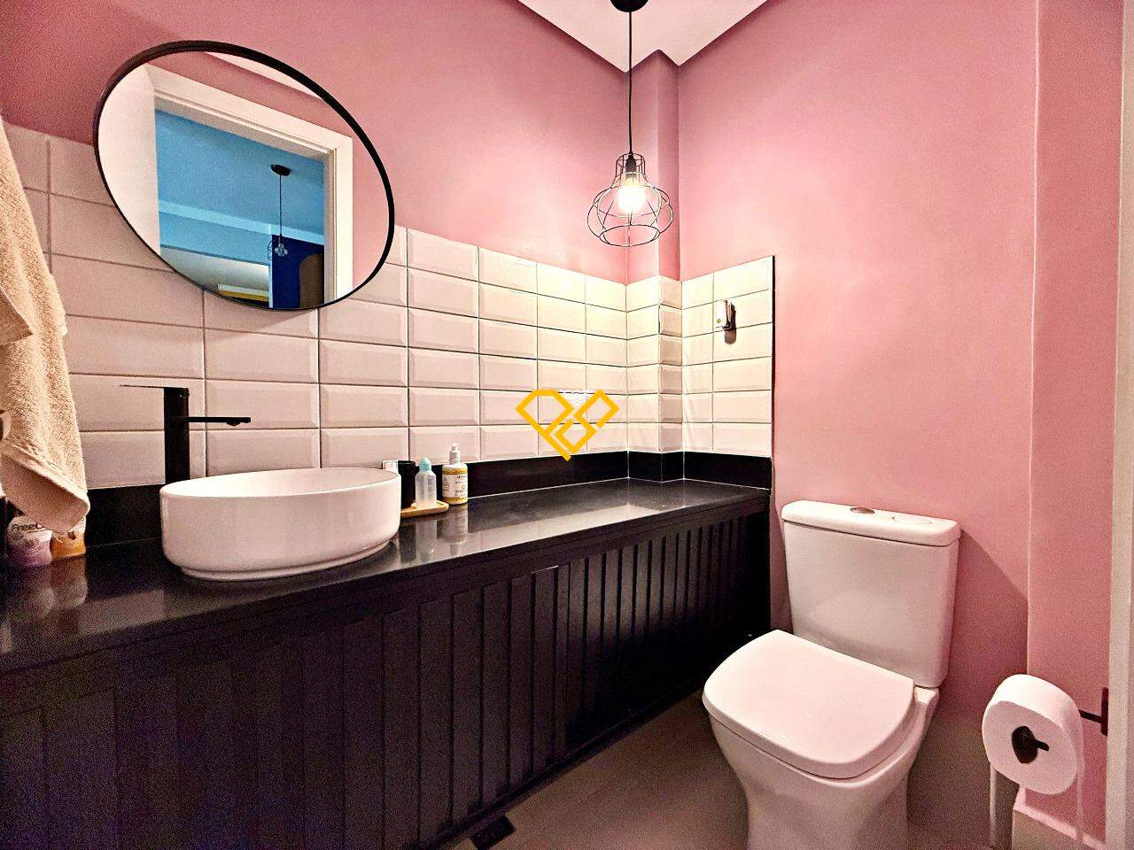 Apartamento à venda no Ponta da Praia: Lavabo