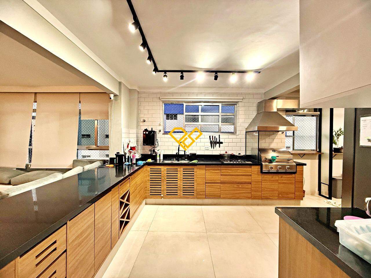 Apartamento à venda no Ponta da Praia: Cozinha