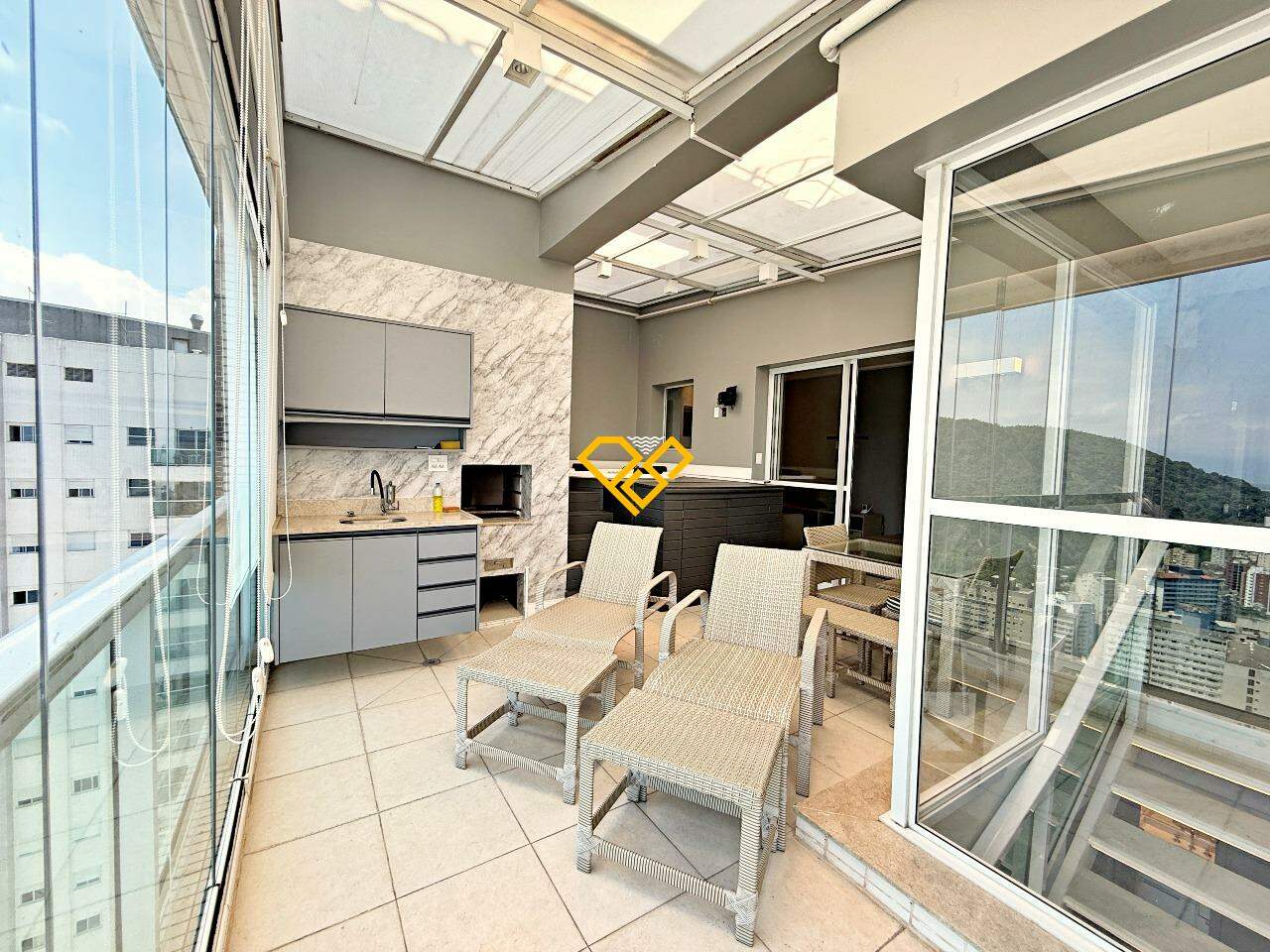 Cobertura à venda no José Menino: Varanda