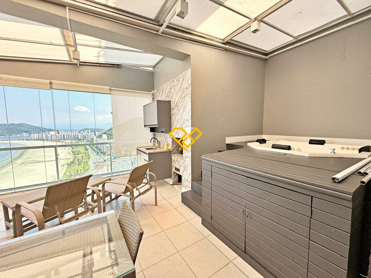 Cobertura à venda no José Menino: Hidro