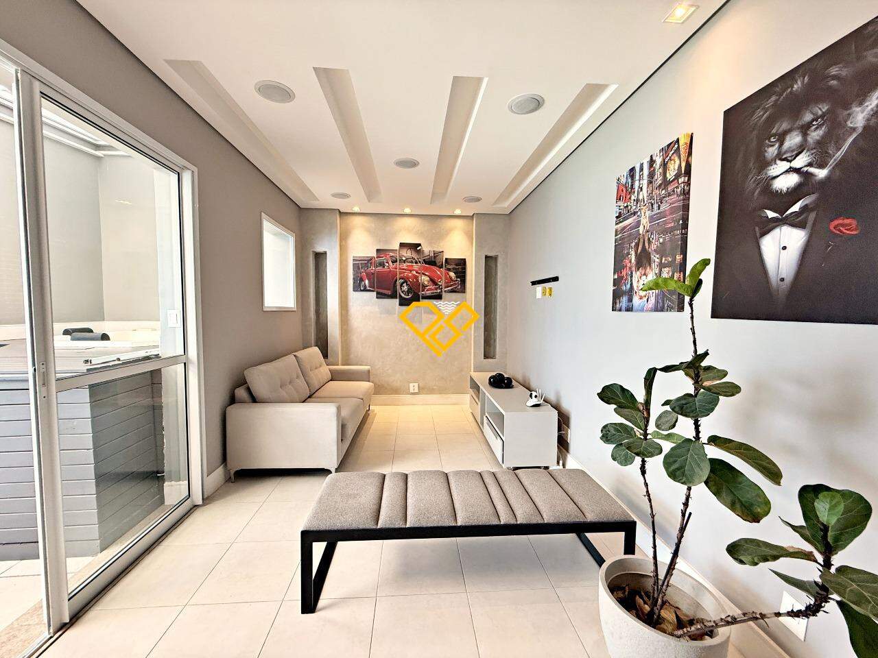 Cobertura à venda no José Menino: Sala