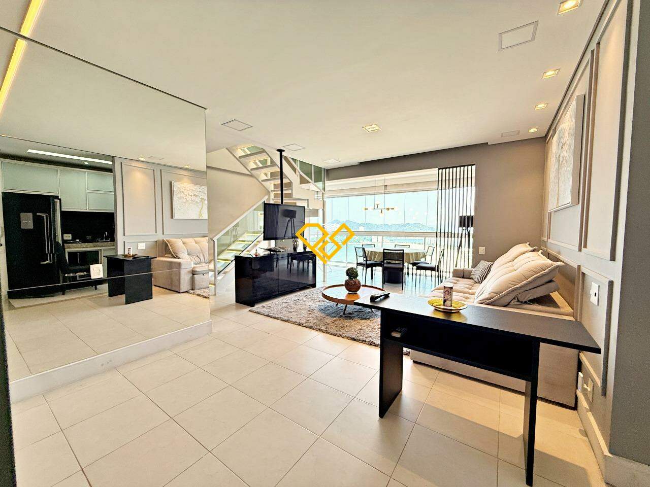 Cobertura à venda no José Menino: Sala