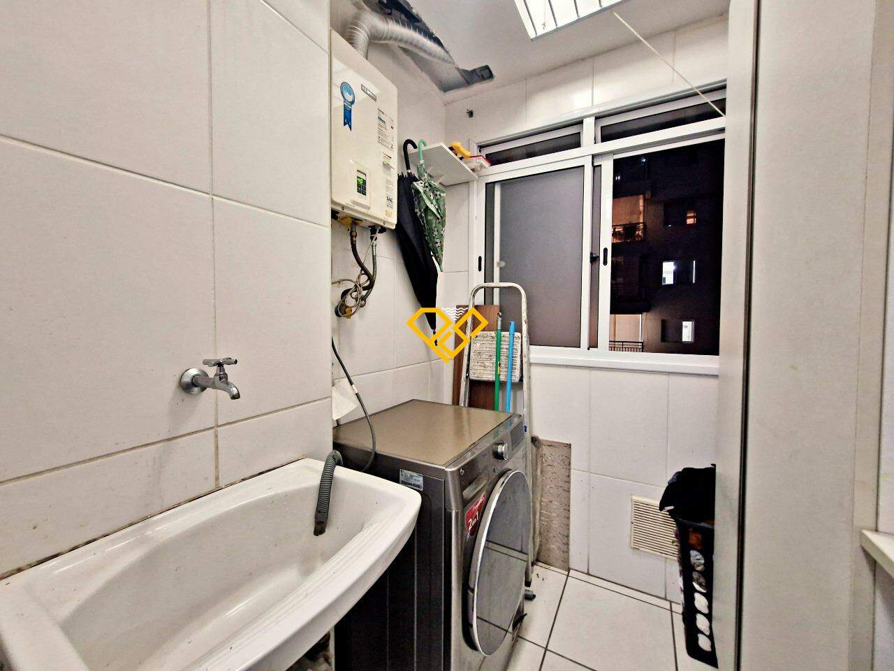 Apartamento à venda no Marapé: Área de serviço