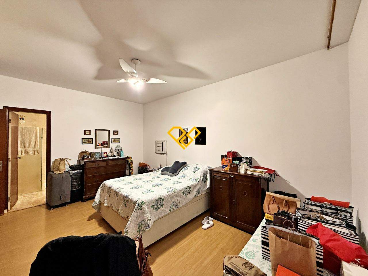 Apartamento à venda no Gonzaga: Dormitório 1 - suíte