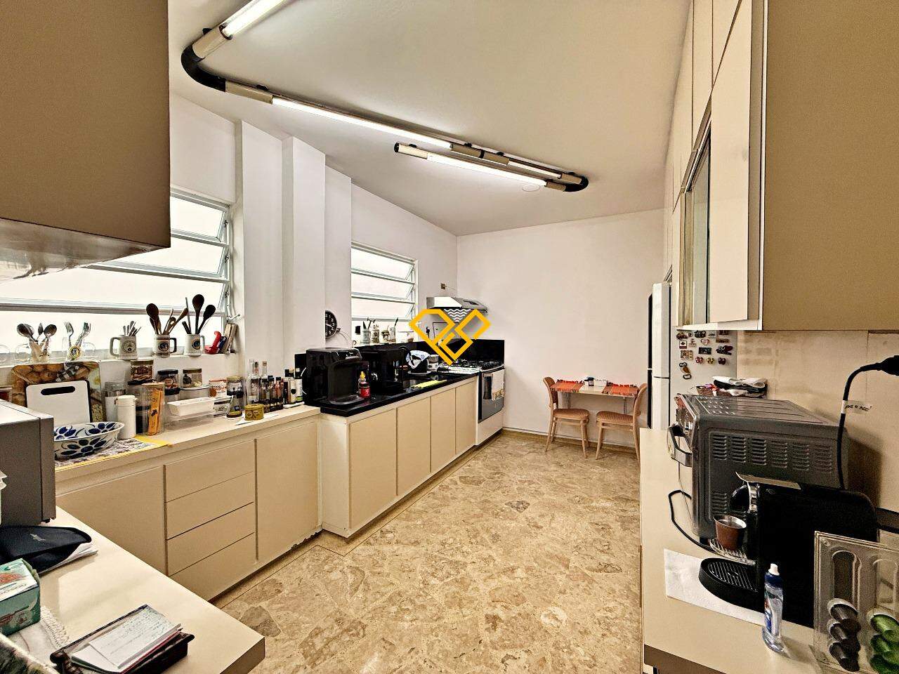 Apartamento à venda no Gonzaga: Cozinha