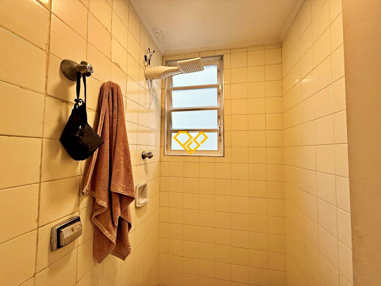 Apartamento à venda no Gonzaga: Wc de serviço