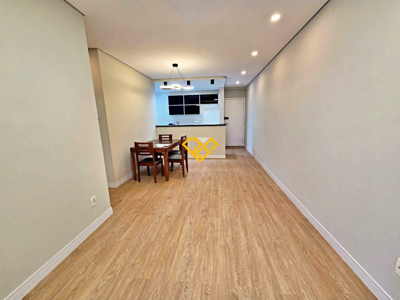 Apartamento para aluguel no Ponta da Praia: Sala