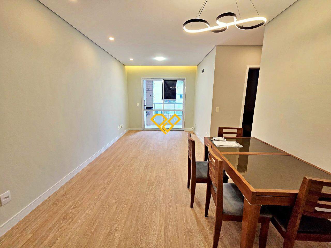 Apartamento para aluguel no Ponta da Praia: Sala