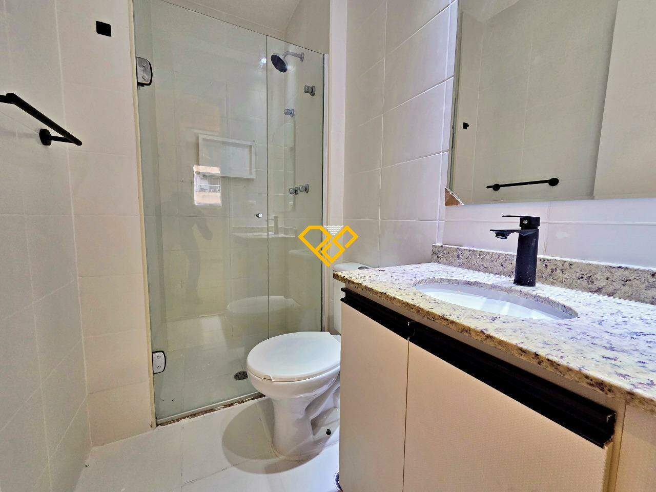 Apartamento para aluguel no Ponta da Praia: Wc social
