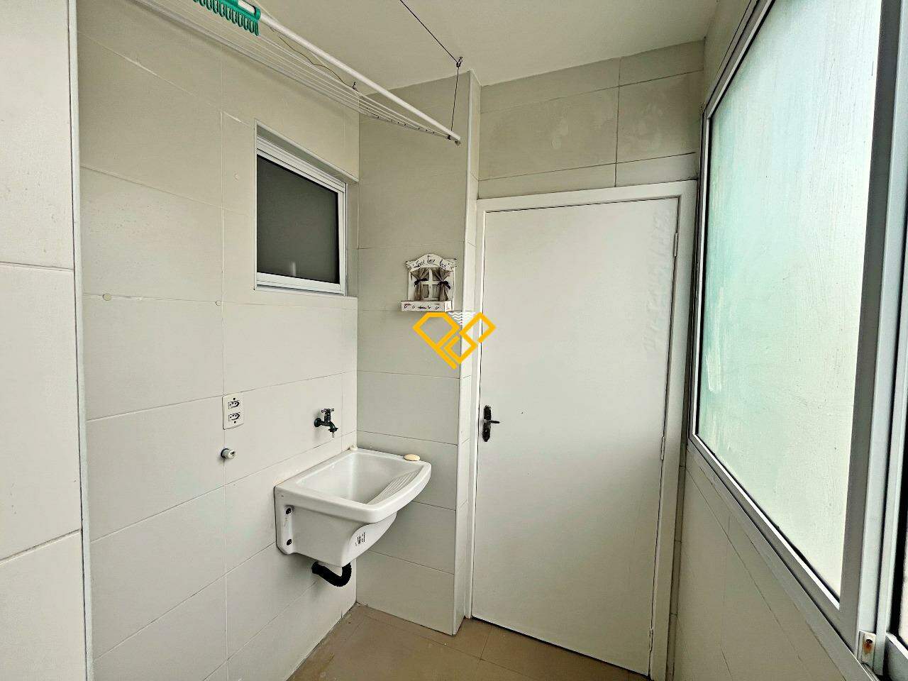 Apartamento para aluguel no Pompéia: Área de serviço