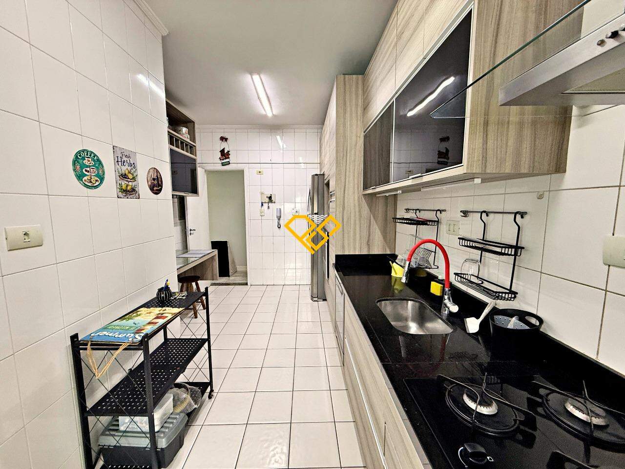 Apartamento para aluguel no Encruzilhada: Cozinha