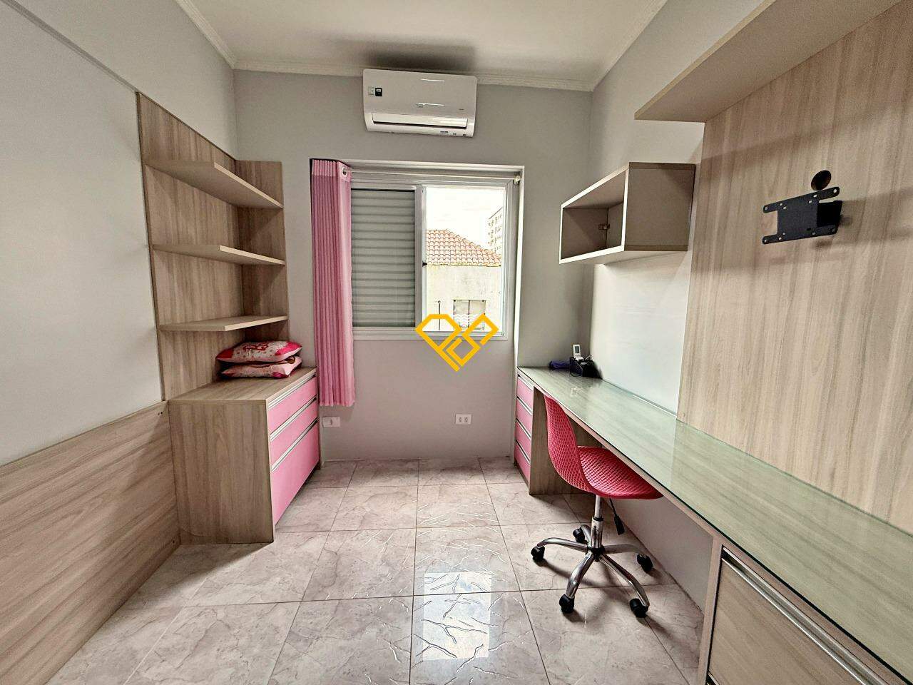 Apartamento para aluguel no Encruzilhada: Dormitório 2