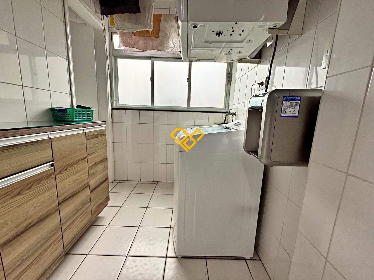 Apartamento para aluguel no Encruzilhada: Área de serviço