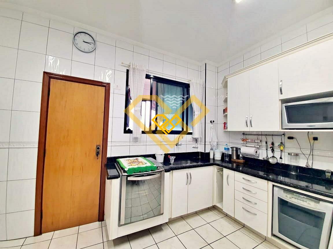 Apartamento à venda no Embaré: