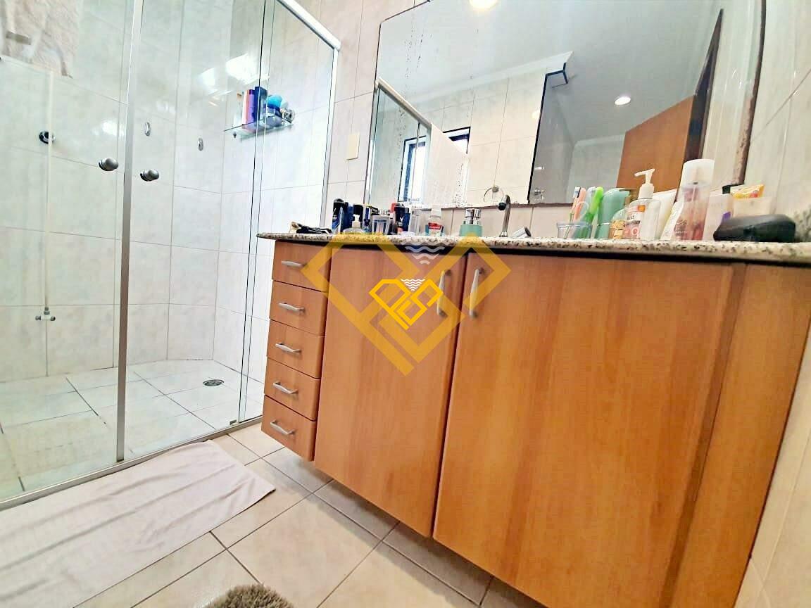 Apartamento à venda no Embaré: