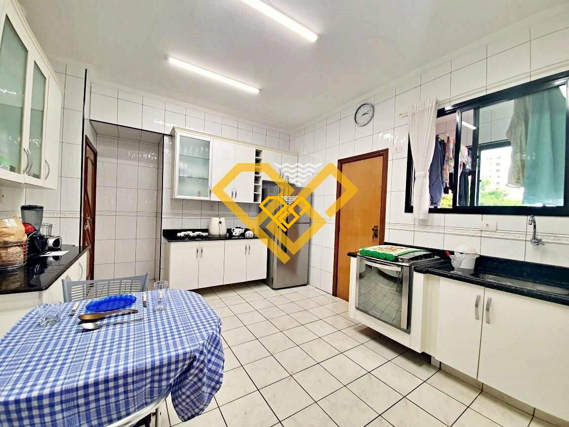 Apartamento à venda no Embaré: