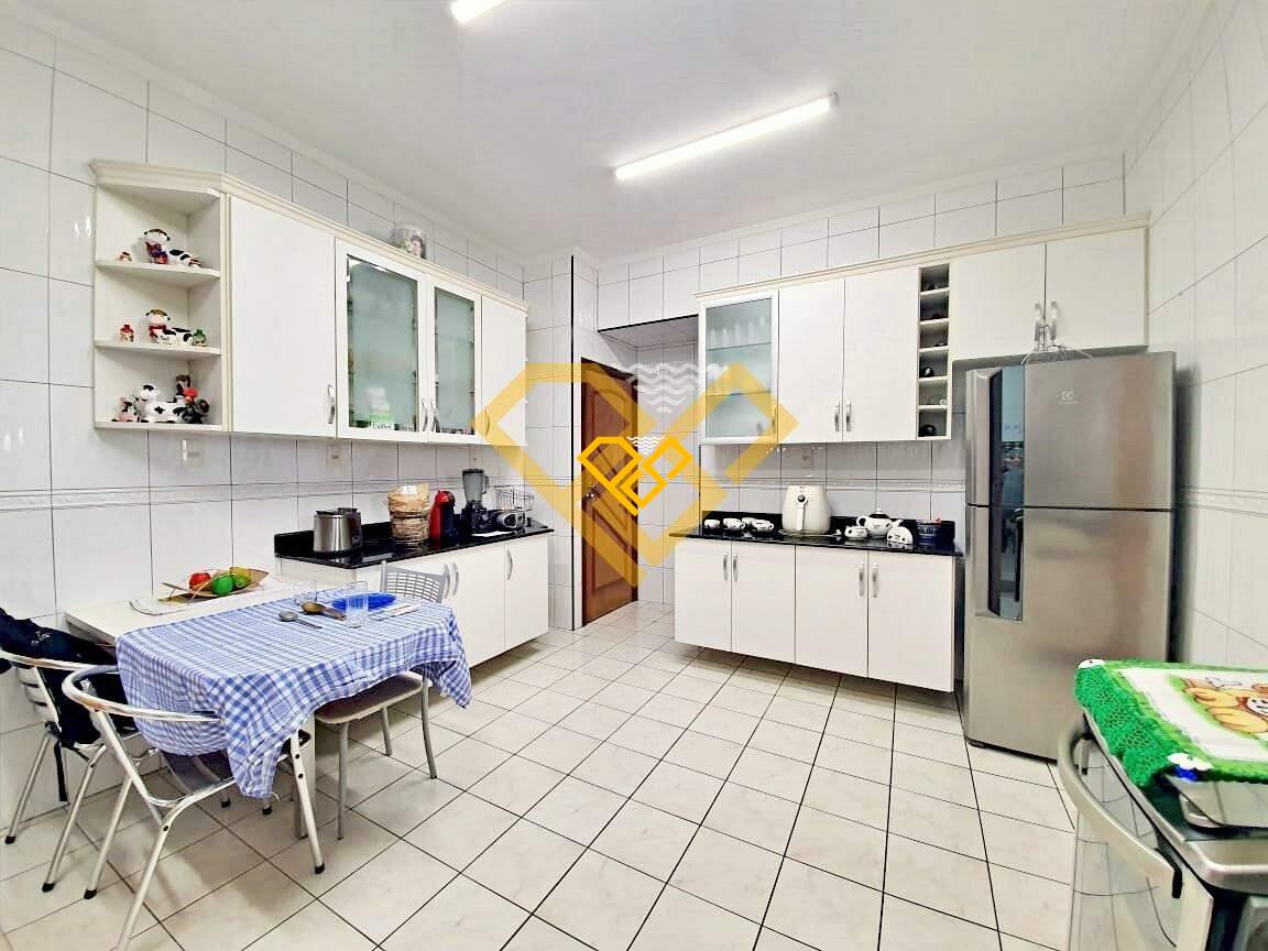 Apartamento à venda no Embaré: